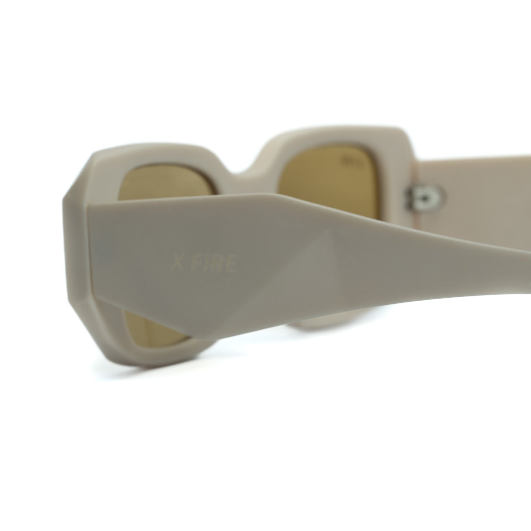 BOMBAY BEIGE | YELLOW MIRROR