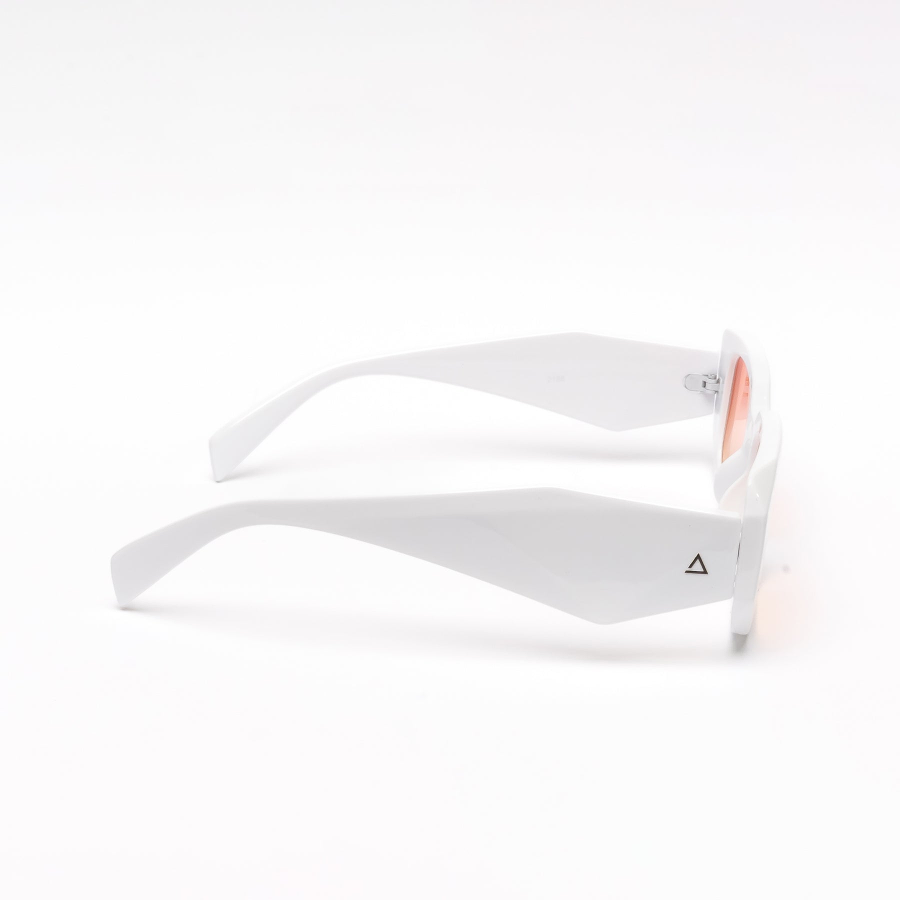 BOMBAY WHITE | ORANGE MIRROR