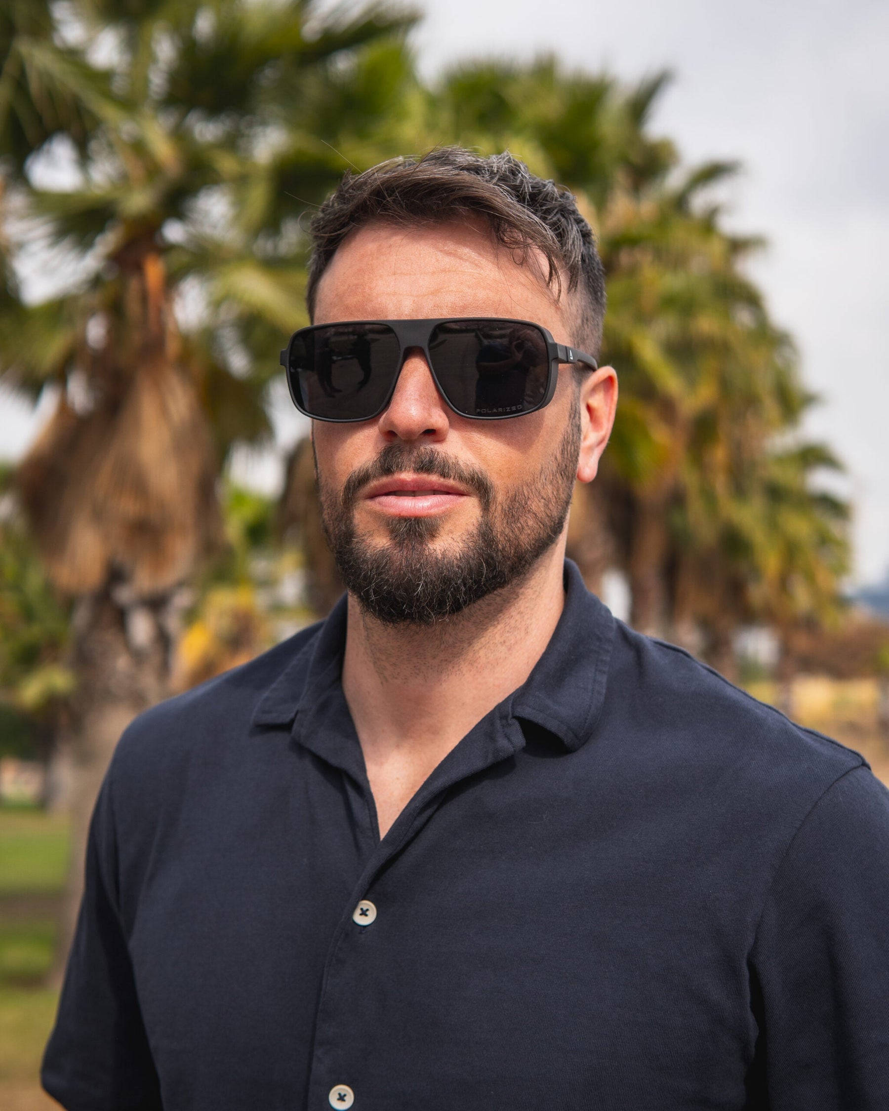 BARCANI BLACK | BLACK MIRROR