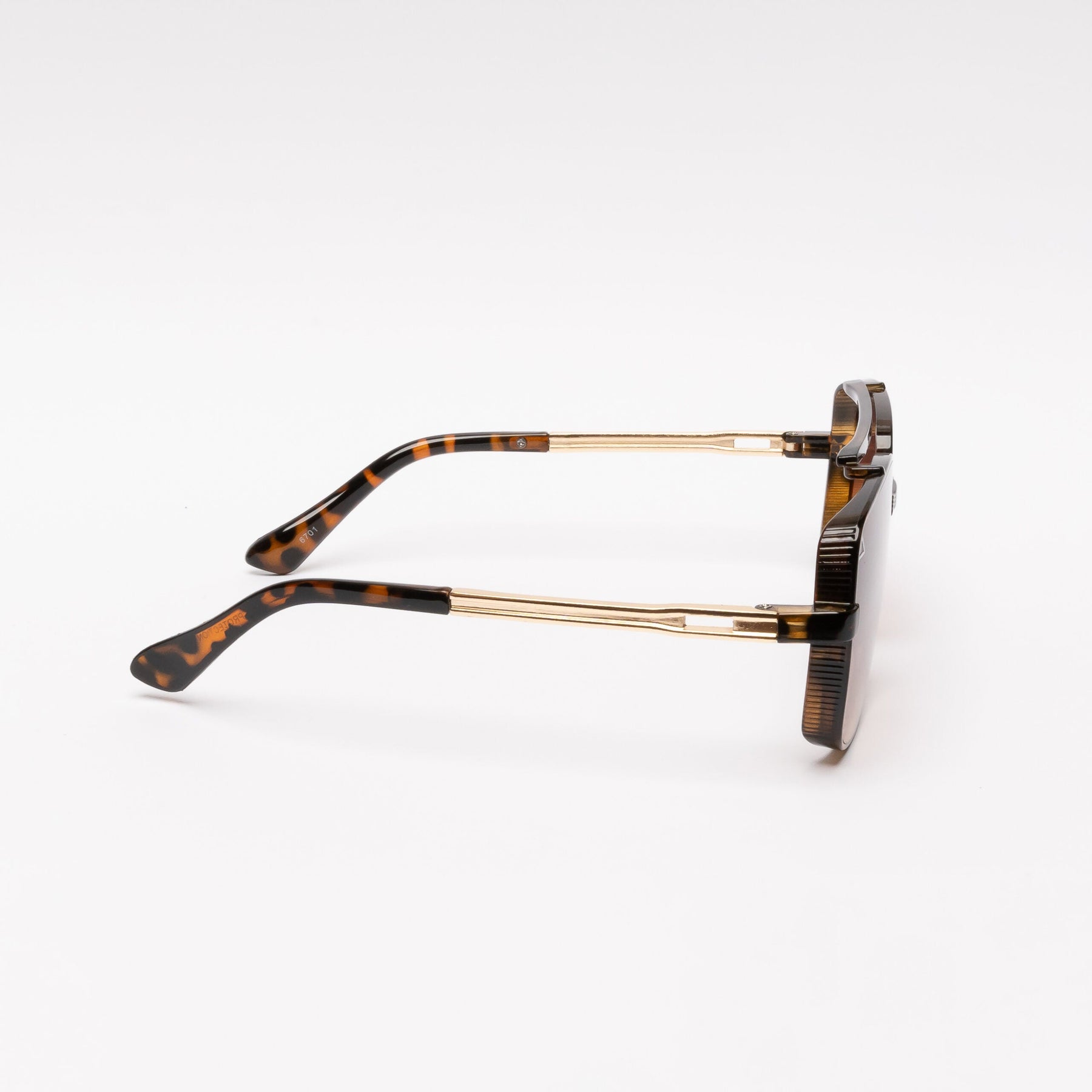 KAVAR BROWN | BROWN MIRROR
