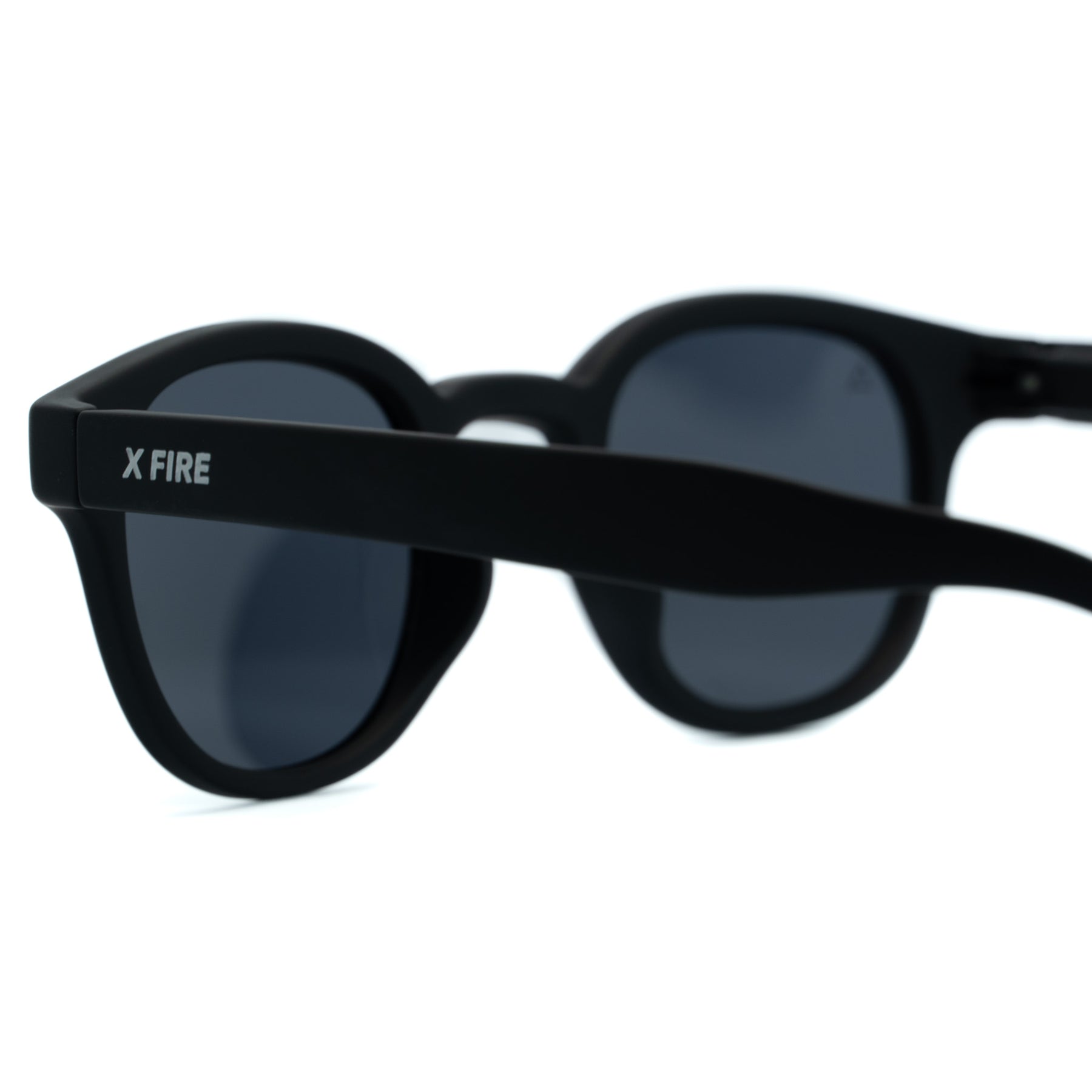 SERGACH BLACK | BLACK MIRROR